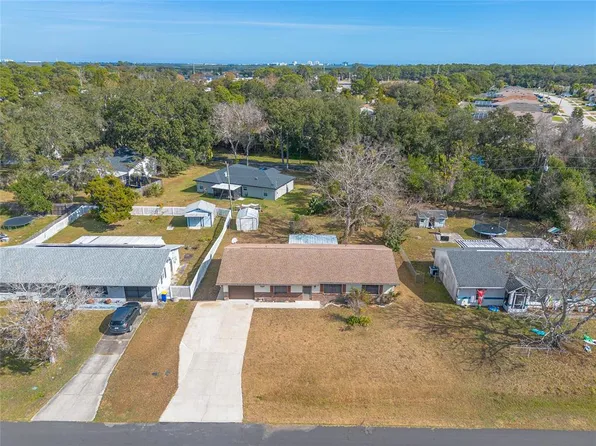 2325 Date Palm Dr, Edgewater, FL 32141