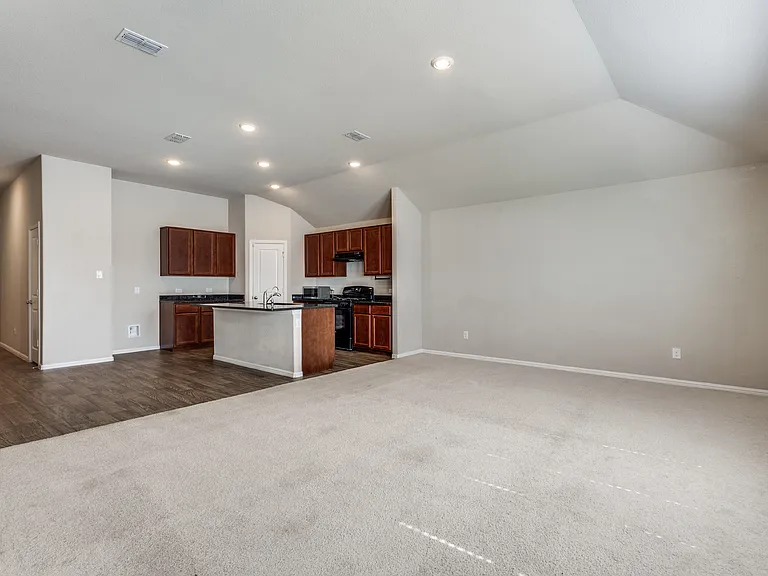 6020 Halton Dr — Photo 6