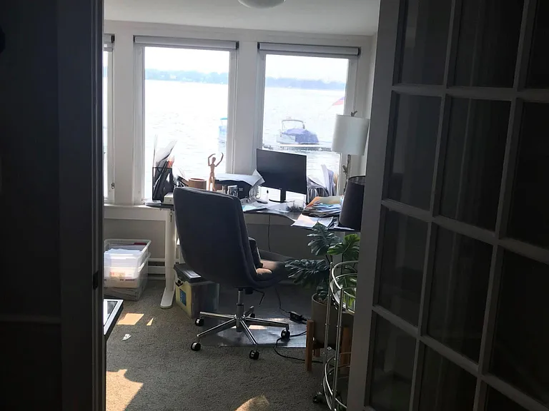 581 E Shore Dr — Photo 9