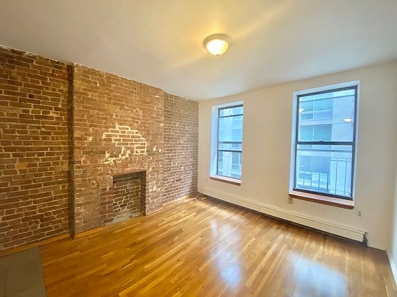 2nd image of 449 W 37th St #4WR