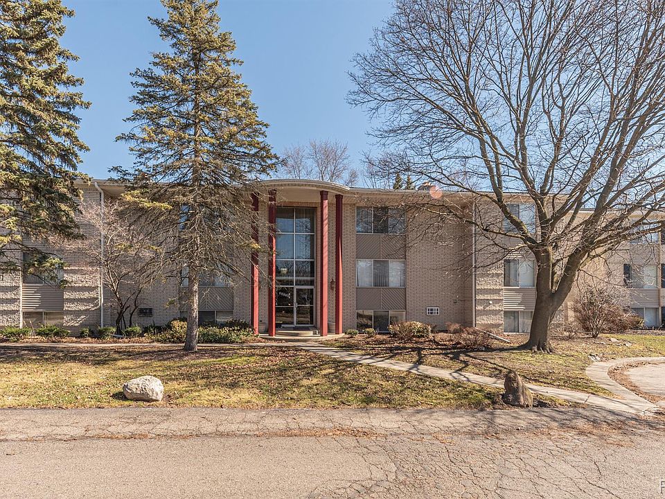 1st image of 33234 Kingslane Ct APT 11