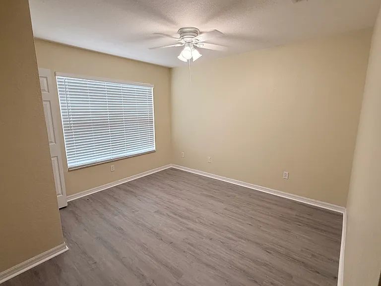 4012 Santa Maria Dr #103 — Photo 13