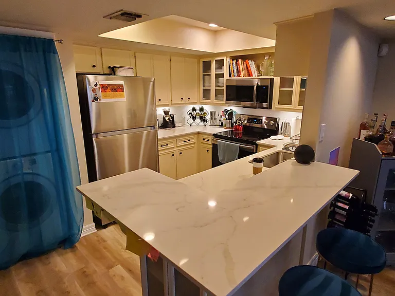 3601 Lawton Ave #9 — Photo 4
