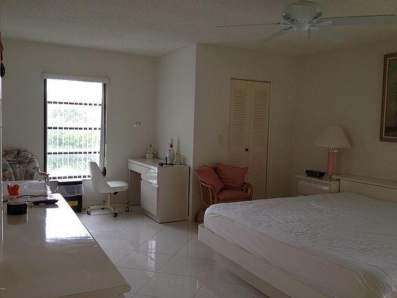 2nd image of 7290 Kinghurst Drive #410