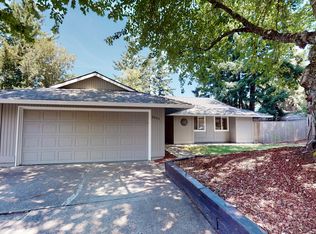 1841 SW 13th Ct, Gresham, OR 97080