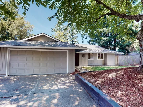 1841 SW 13th Ct, Gresham, OR 97080
