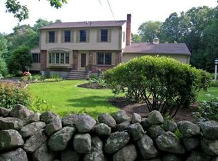 18 Granite St, Medfield, MA 02052