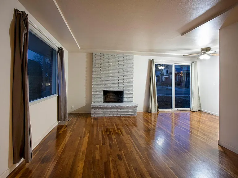 1022 N Cochran St — Photo 3