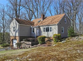 820 Indian Hill Rd, Orange, CT 06477