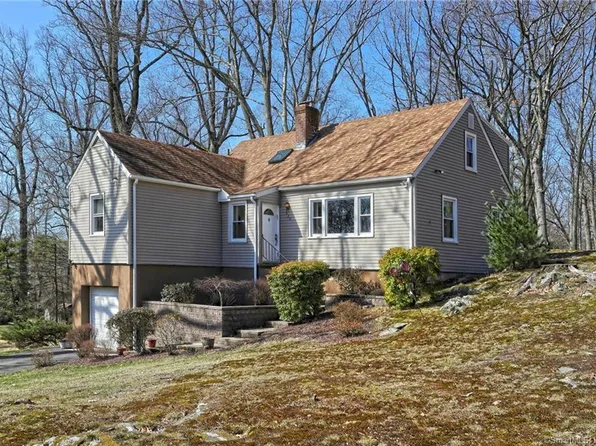 820 Indian Hill Road, Orange, CT 06477