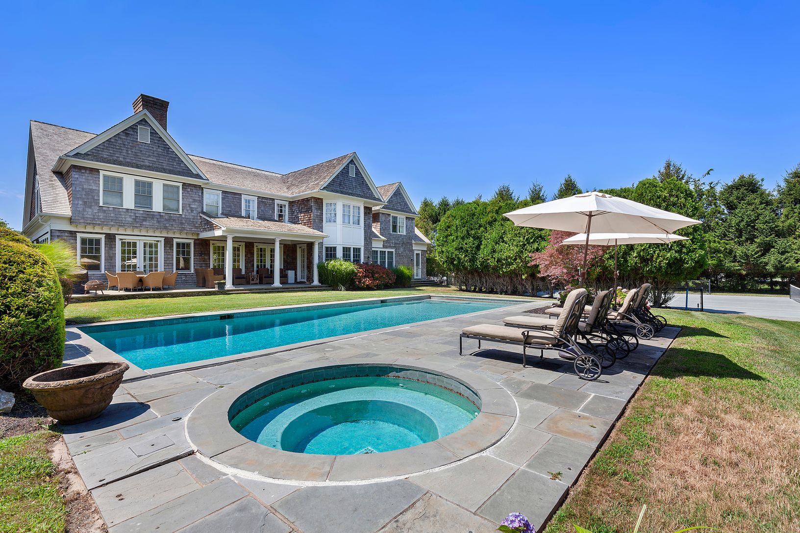  Heated Gunite Pool & Spa