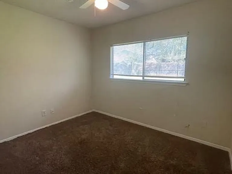 2108 Ramada Dr — Photo 10