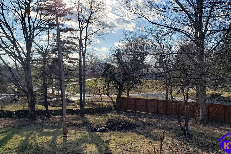 2nd image of 83 Bluegrass Ct