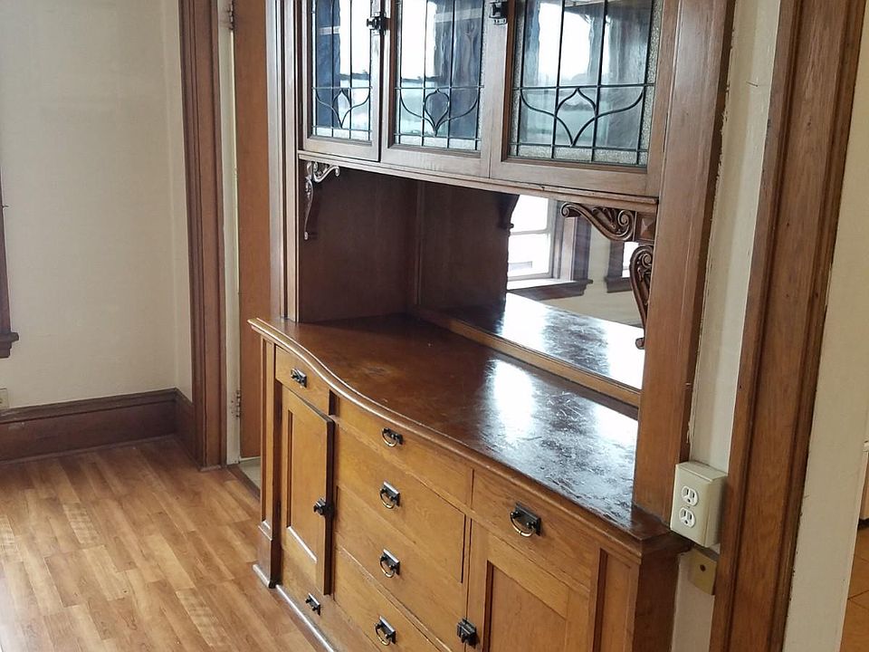 Living Room Built Ins