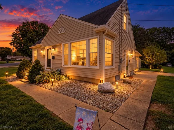 415 S Stadium Dr, Xenia, OH 45385