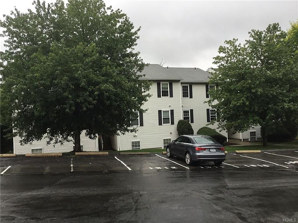 1st image of 15 Lexington Hills Unit 4