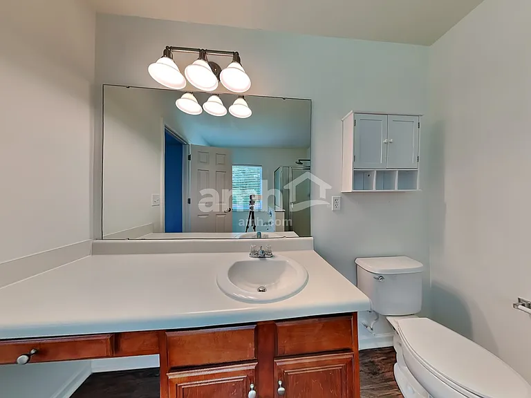 35 Border Ave — Photo 12