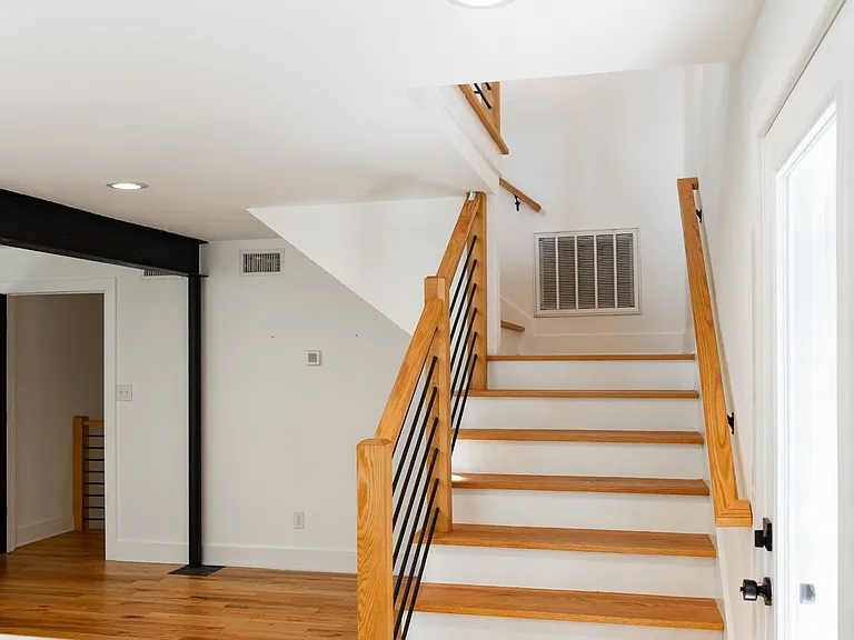 1 Woodbridge Way — Photo 34