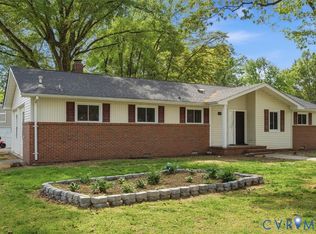 117 Homestead Dr, Colonial Heights, VA