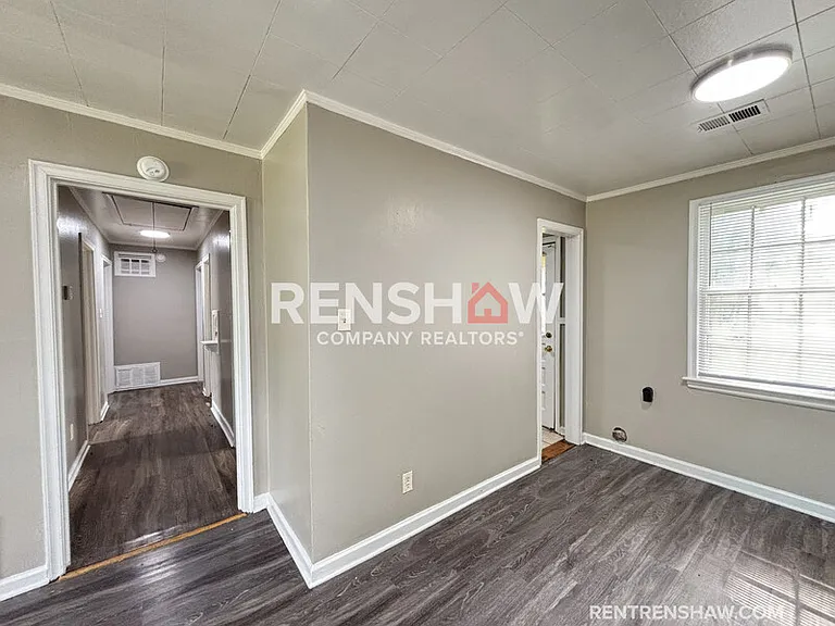 1065 Larry Ln — Photo 6