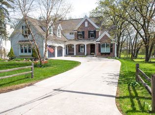 253 Maple Hill Rd, Hopkins, MN 55343