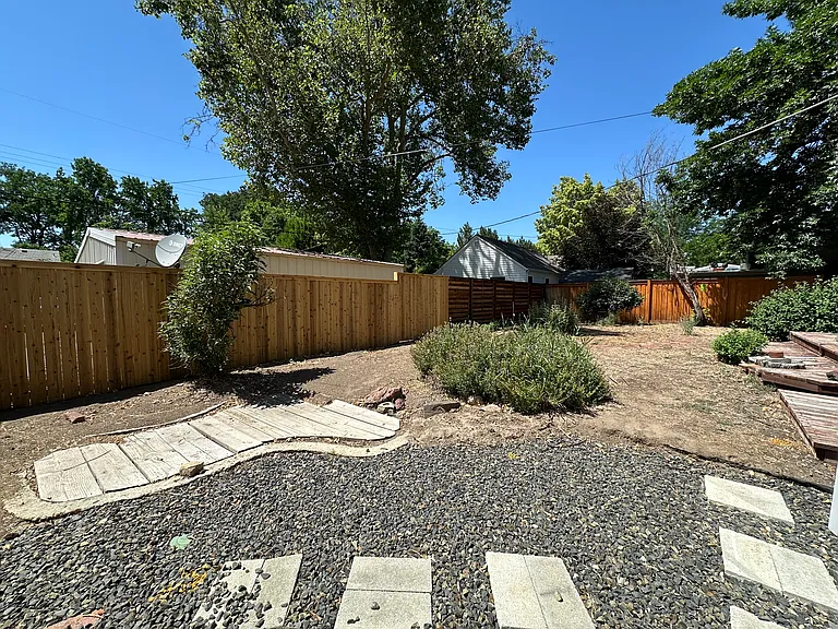 1211 N 7th St — Photo 14