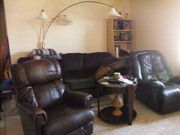 3rd image of 5608 42nd St E
