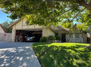 38107 42nd St E, Palmdale, CA 93552
