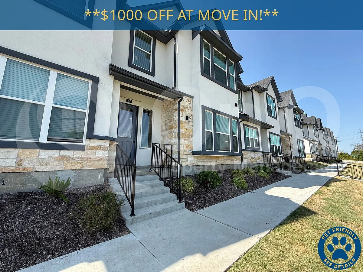 4 bed, 2.5 bath, 2159 sqft, $2,449 — Photo 1
