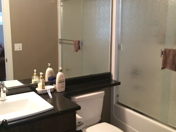 1126 Hargreaves Way #A, Saskatoon, SK S7R 0H1