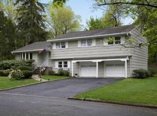 18 Ridge Rd, Cresskill, NJ 07626