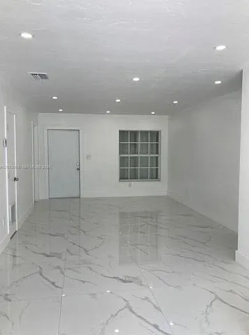 18767 SW 100th Ave — Photo 9