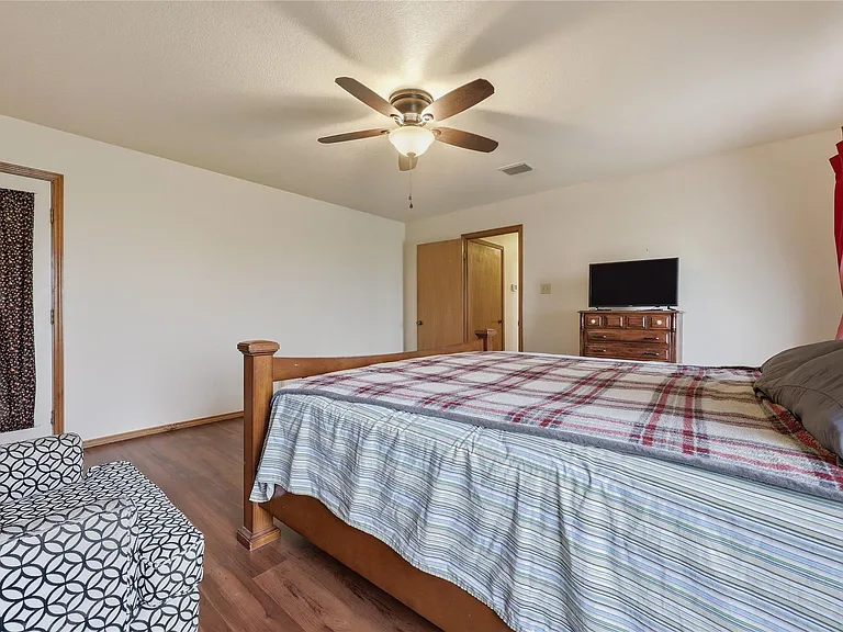 21404 Martin Ln #1 — Photo 16