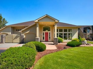 8939 Eagle Crest Blvd, Redmond, OR 97756