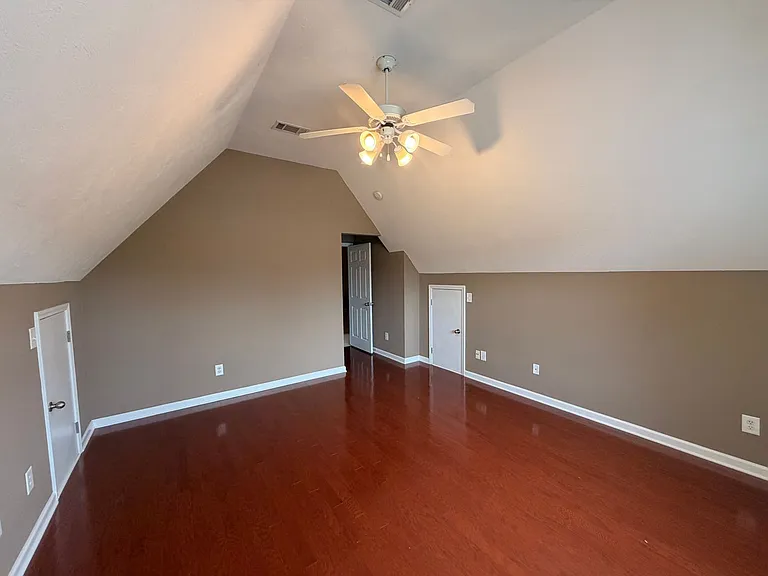 217 Neal Ave — Photo 17