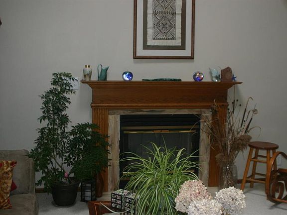 4th image of 17557 Parkwood Unit A
