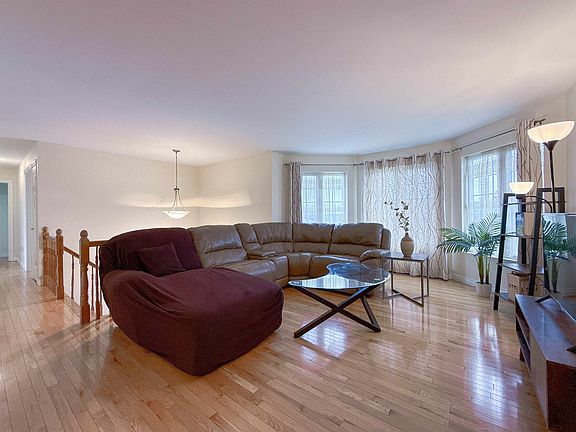 5th image of 50 Liberty Cres