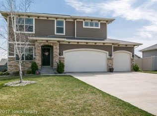 805 NE Ashwood Ct, Grimes, IA 50111