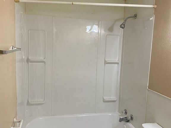 4th image of 1109 45th St #1109