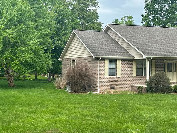 3rd image of 545 Iron Wood Cir