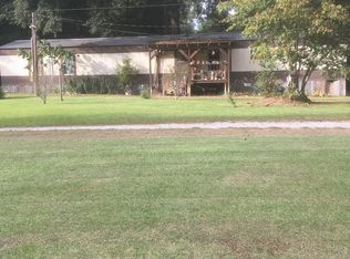 710 Roy Young Rd, Vicksburg, MS 39183