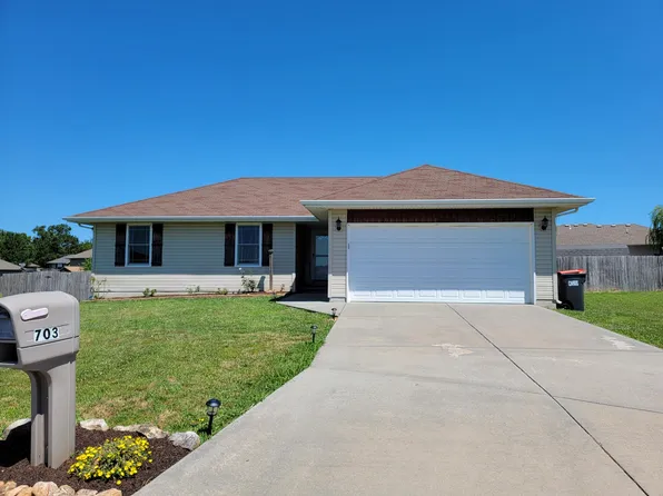 703 W Christopher Lane, Clever, MO 65631