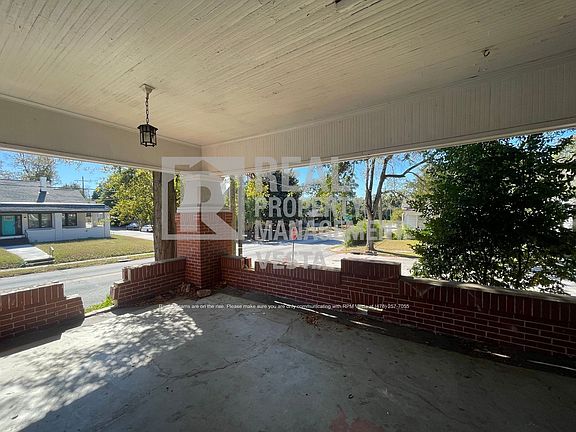 3rd image of 1096 Hillyer Ave