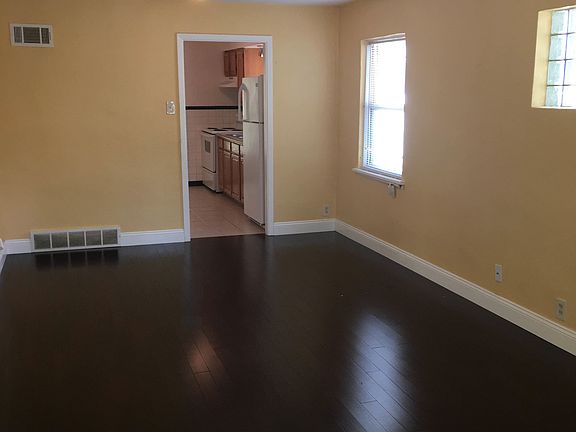 3rd image of 8307 Elmore Ave