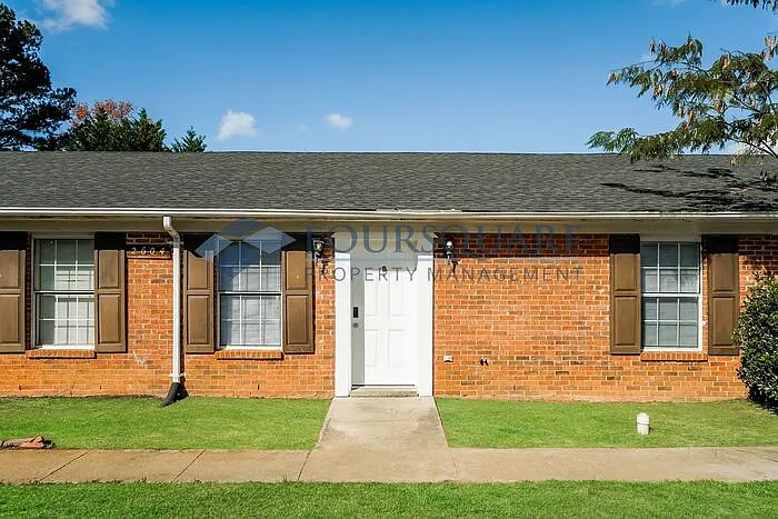 2604 Stewart Dr #B — Photo 1