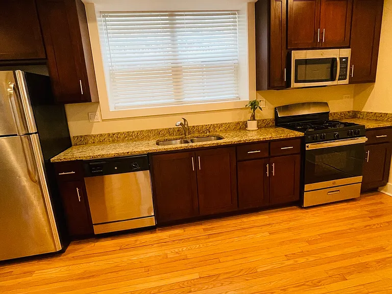 7408 N Hoyne Ave #3 — Photo 13