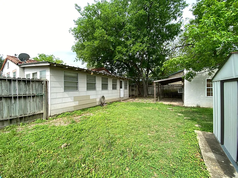 1030 Cole Ave — Photo 30