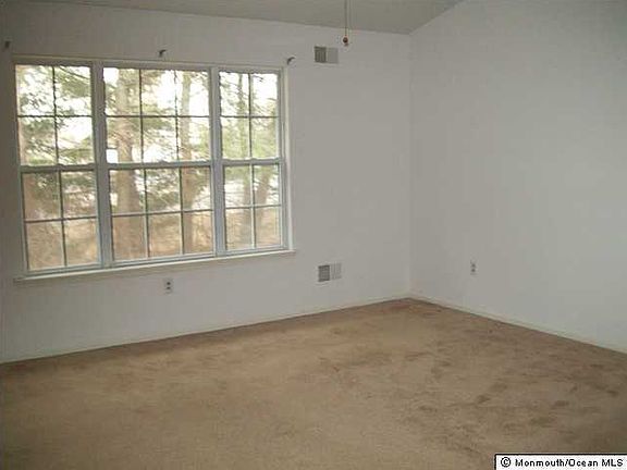 2nd image of 1169 Thornbury Lane #A