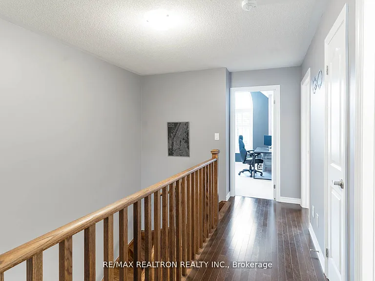 19 Sutcliffe Dr — Photo 19