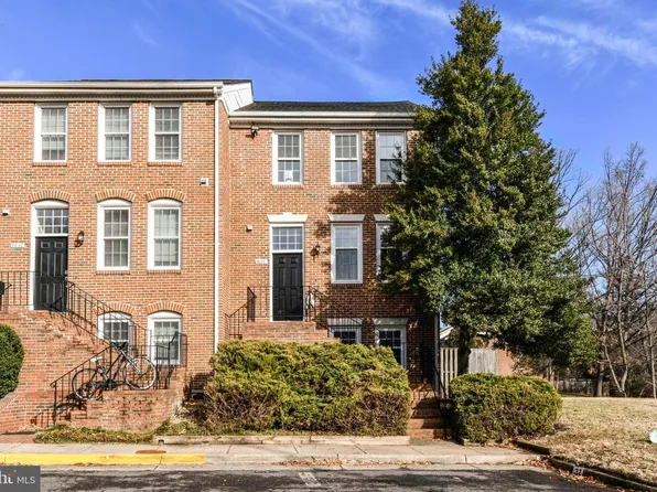 9628 Sutton Green Ct, Vienna, VA 22181